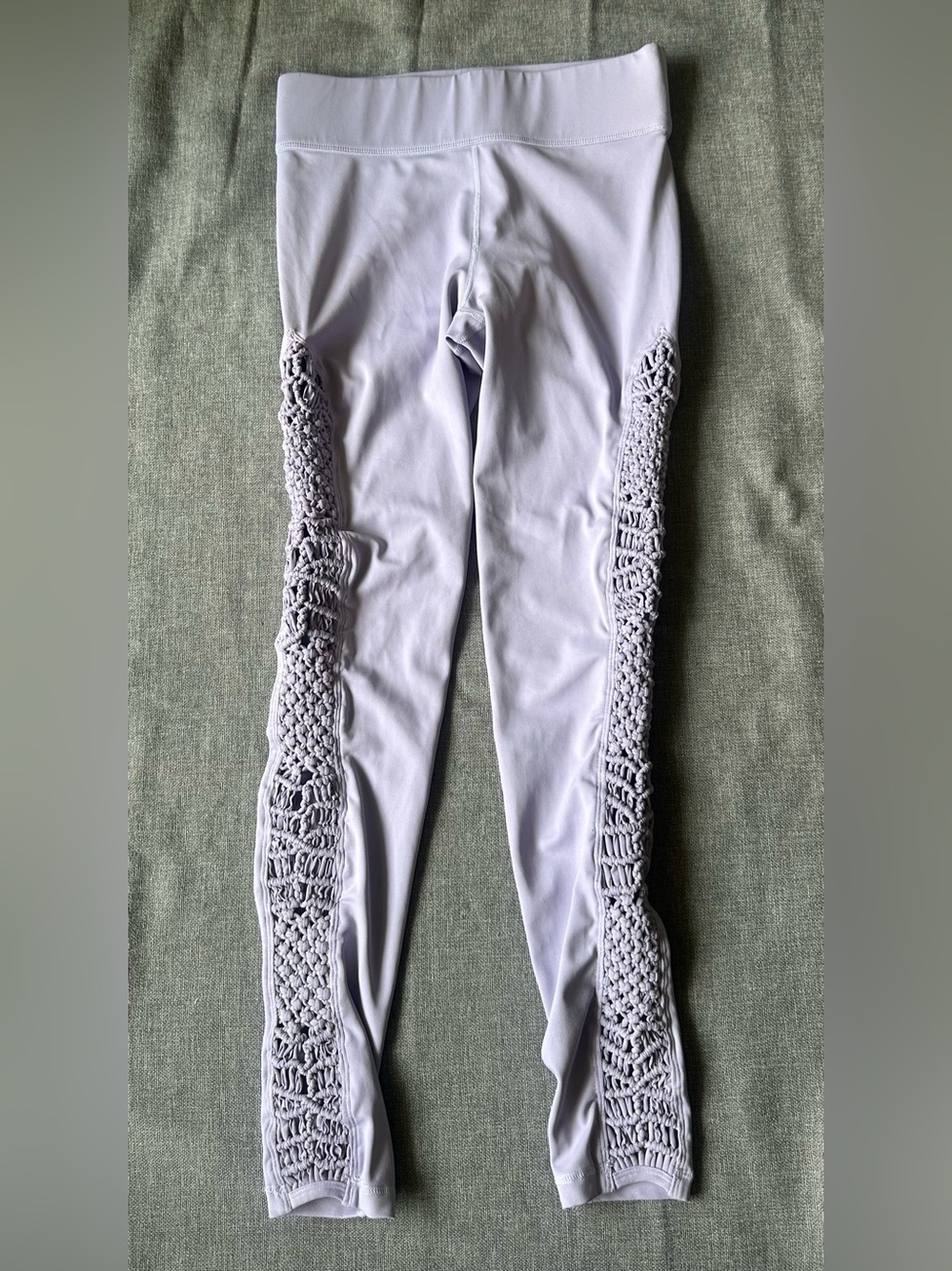 Carbon38 Tanjung Macrame Lilac Leggings - Picture 2 of 7